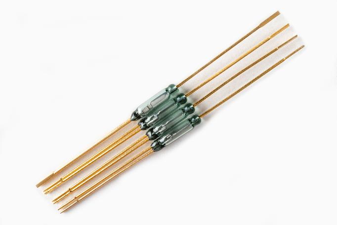 Form C JanusReedContact Miniatur 